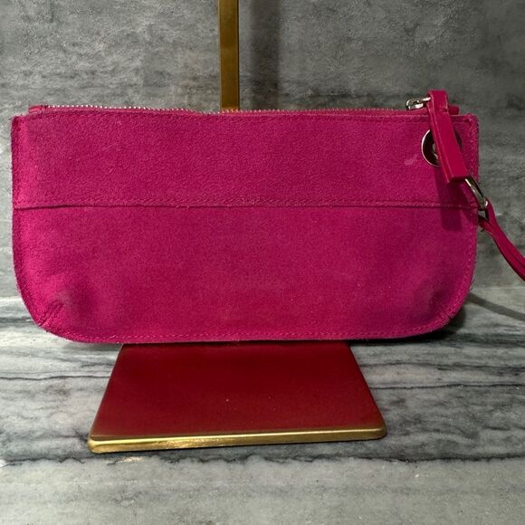 BATH & BODY WORKS | RED SUEDE WRISTLET‎ - Picture 7 of 7
